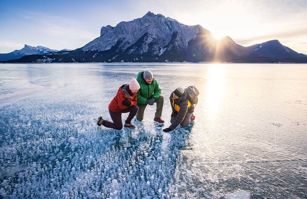 Abraham Lake Ice Bubble Tour - Local Guide! 