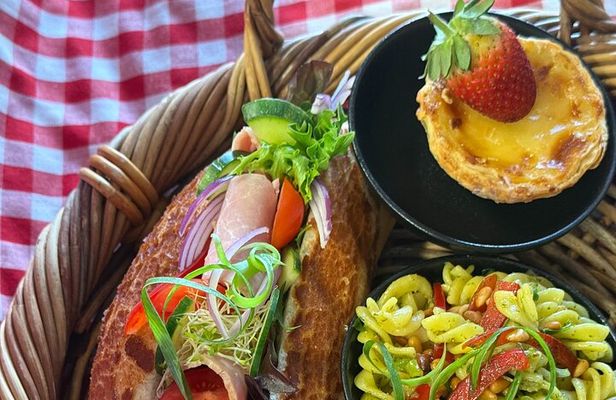 Wine Tasting and Picnic Box