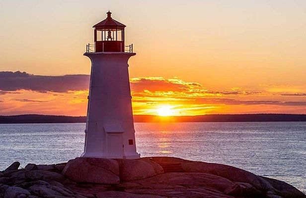 Classic Peggy's Cove Signature Tour