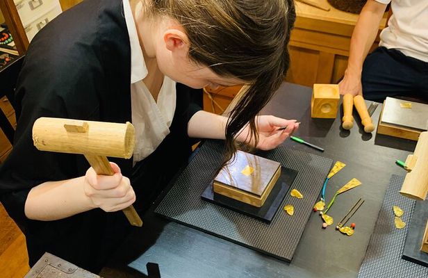 Tokyo Traditional Hairpin Craft Workshop with Local Artisan
