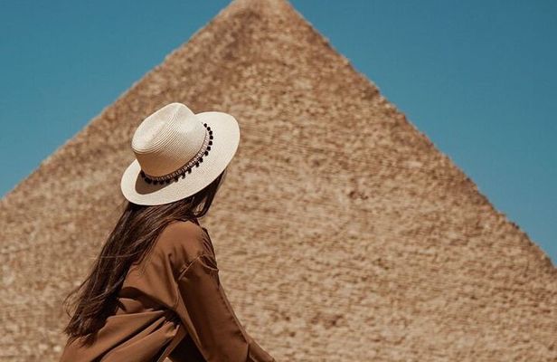 Private Giza Pyramids and Sphinx Tour
