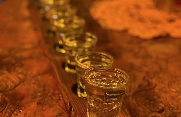 Raki Tasting and Meze Pairing in Vlora