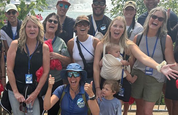 Niagara Falls Boat & Walking Tour + Bonus Fun Pack