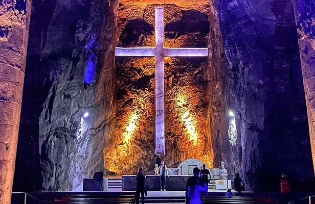 Private Tour of Sal and Zipaquirá Cathedral, Transportation from Bogota