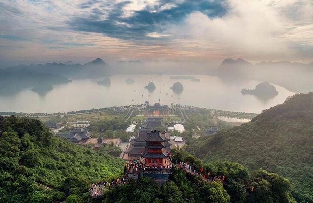 Private/Group Ninh Binh: Hoa Lu, Trang An, Mua Cave from Hanoi