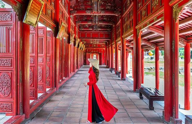 From Da Nang: Hue’s Imperial City and Citrus Villages with Lunch