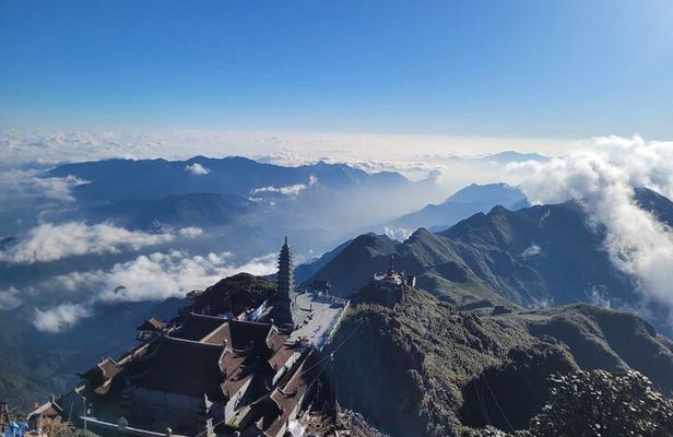 Sapa Private Fansipan Cable Car and Glass Bridge Tour