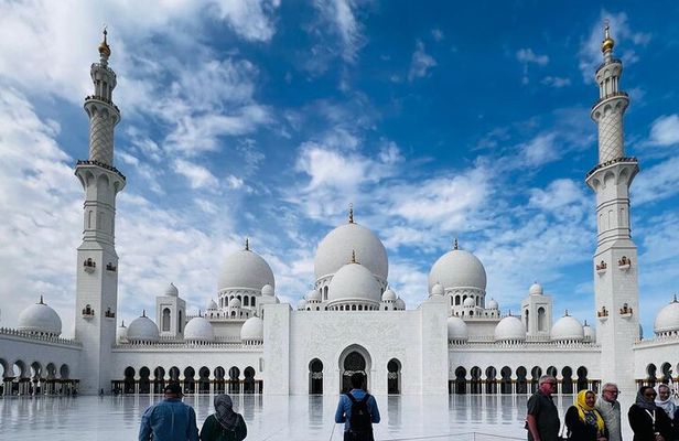 Full-Day Abu Dhabi City Tour from Dubai with Sheikh Zayed Mosque