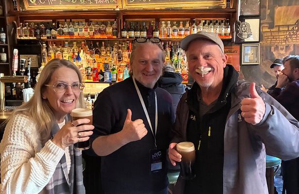 Irish Pubs, Music and Culture Tour with an Irish Musician