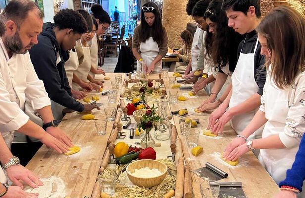 Florence Cooking Class: Vegetarian Pasta and Dessert Making