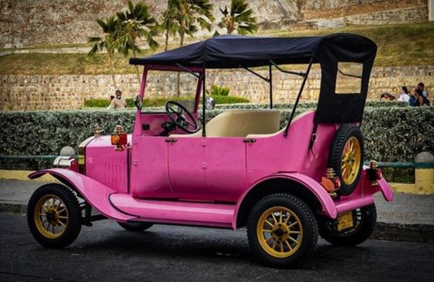 Cartagena: Private City Tour by Classic Electric Car