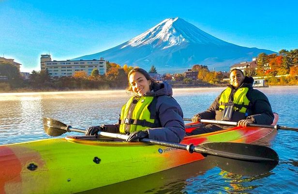 Early Morning Kayaking With Views of Mt Fuji at Lake Kawaguchiko