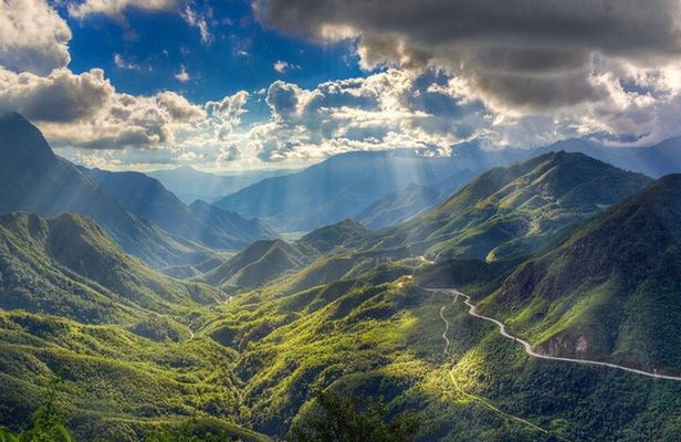 Sapa Highlights Motorbike 1-Day Tour With Local-Guide, Easy-Rider