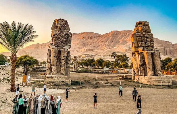 Private Tour of Luxor Highlights – East & West Bank with Guide