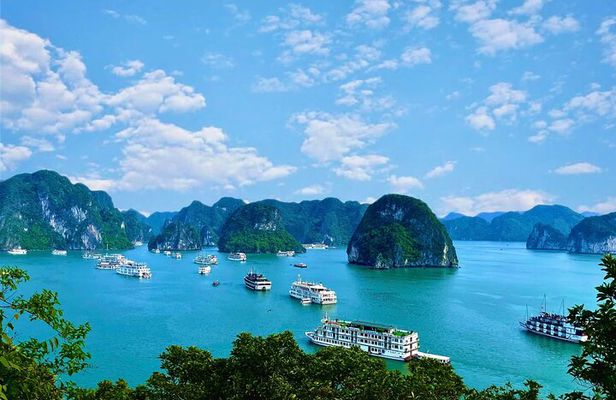 Ha Long Bay, Lan Ha Bay Cruises