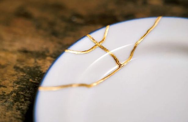 Kyoto Traditional Kintsugi Workshop in Gion Gold Repair Art