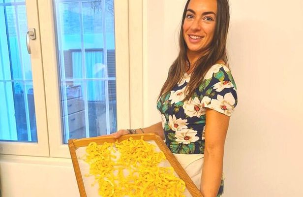 Fresh Pasta Cooking Class in 90 Minutes in Bologna
