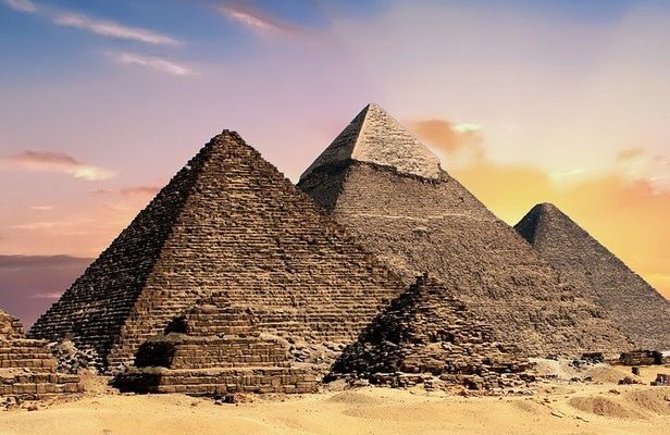 Private Giza Pyramids Sphinx Tour with Camel Ride Lunch Pickup