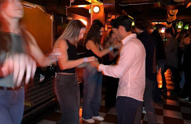 Mezcal Tasting & Salsa Dancing in Mexico City