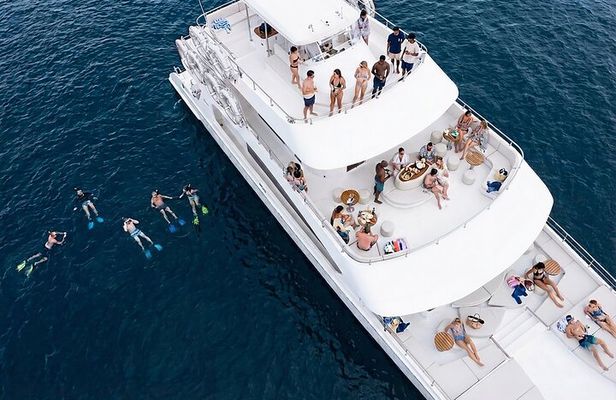 Premium Snorkel Catamaran Cruise in Los Cabos