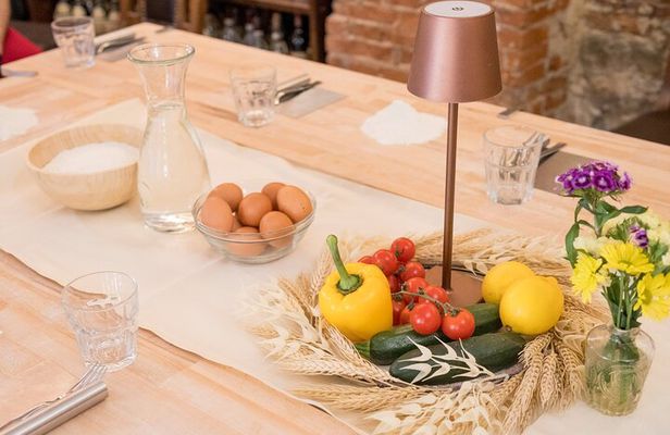 Florence: PRIVATE Family Cooking Class & Wine and Soft Drinks