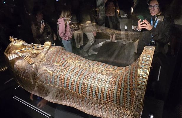 FullDay Cairo VIP Small GroupTour going to GEM, Pyramids, Sphinx 