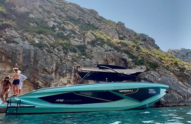 Dhermi: Boat Tour of Gramata bay & Secret Blue cave