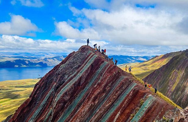Pallay Poncho Mountain Tour with Lunch