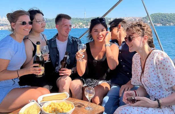 Luxury Private Yacht Cruise on Bosphorus Istanbul
