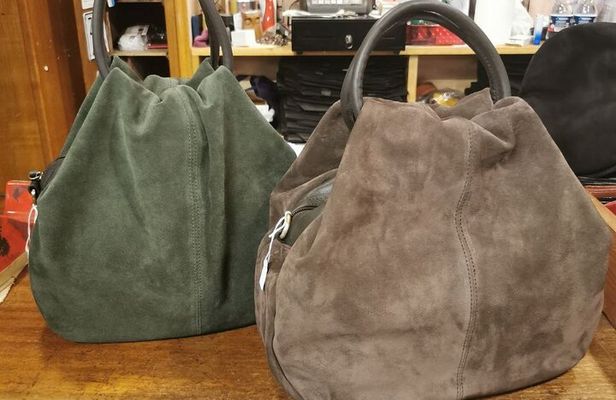 Private Assisi Leather Tour