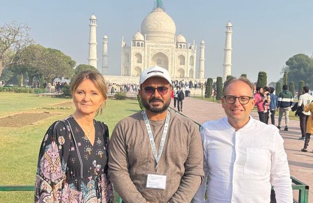 Same Day Taj Mahal/Agra Tour from Delhi : Private & All Inclusive