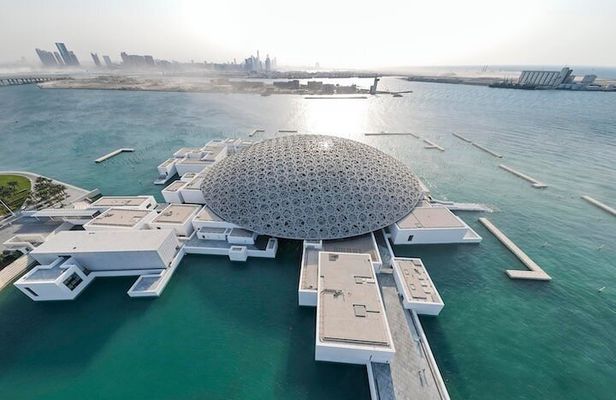 Abu Dhabi Private City Tour Culture and Modern Landmarks
