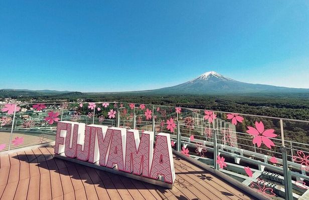 From Hakone: Mt Fuji and Lake Kawaguchiko Area Bus Tour