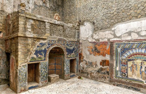 Herculaneum Half Day Tour from Sorrento with Tickets Included