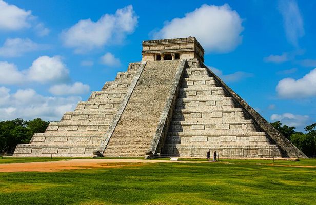 Adventure in Chichen Itza departing at 8 am