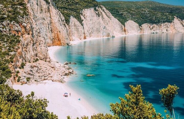 Private Kefalonia Tour: Melissani Lake, Myrtos & Fteri Beach