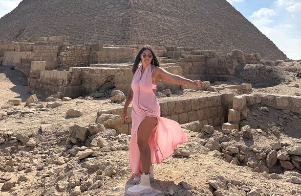 Luxury Pyramids Tour with Professional Photoshoot