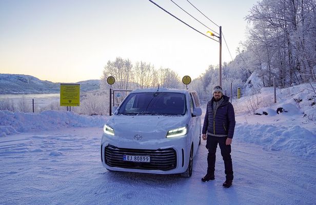 Spy tour to the Norwegian Russian Border by Minivan