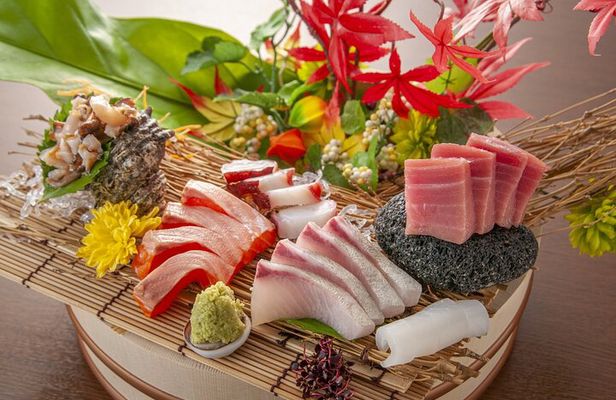 Niigata: Japanese Seafood Culture & Local Market Walk