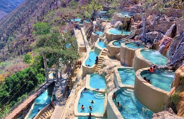 Private Tour of Tolantongo Grottoes from Mexico City