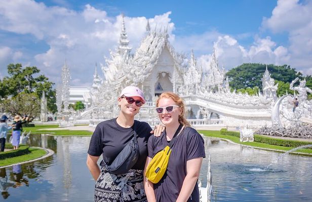 Chiang Rai Temple Tour From Chiang Mai with Lunch
