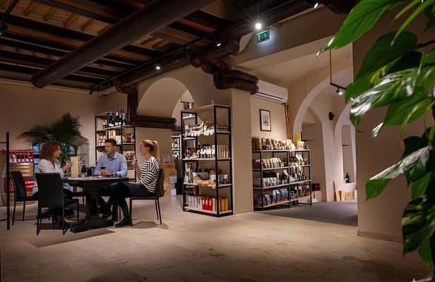 Wine Tasting with Cured Meats and Cheeses in Siena City Center