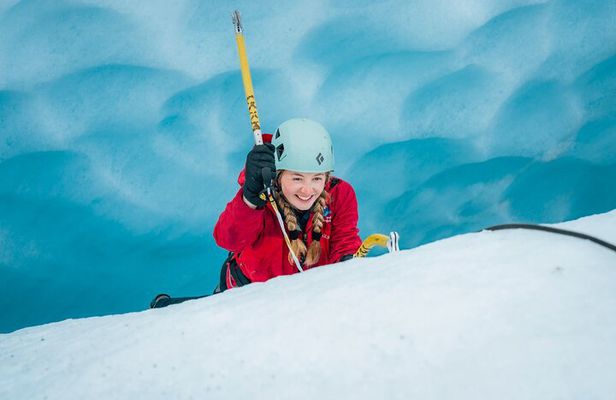 Sólheimajökull Glacier Hike & Ice Climbing Intro - Small Group