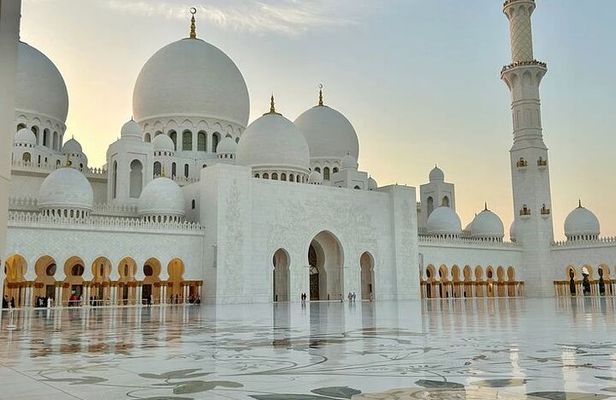 Abu Dhabi City Tour with Russian or English Speaking Guide
