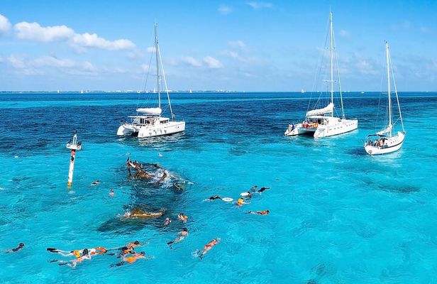 Mauritius Ile Aux Cerfs Shared Catamaran with Hotel Pickup
