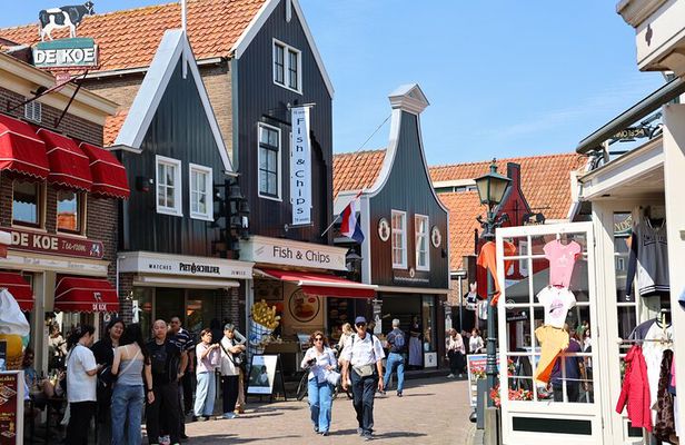 Amsterdam: Half-Day Tour Authentic Volendam & Cheese Farm visit