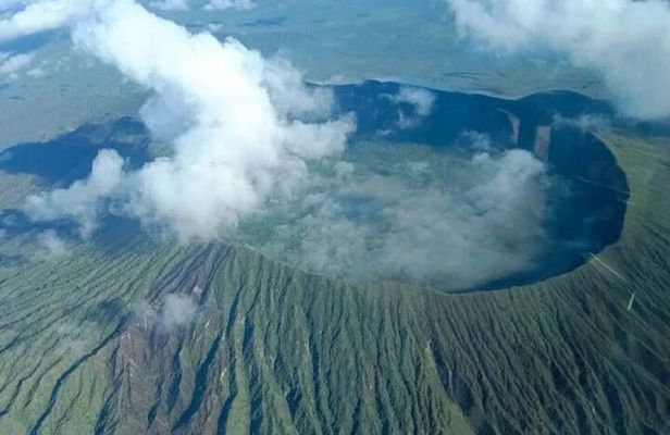 Mt Longonot Volcanic Day Hike