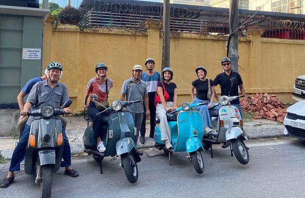 Hanoi Scooter Tours with Women Drivers Max 6 Pax/Group