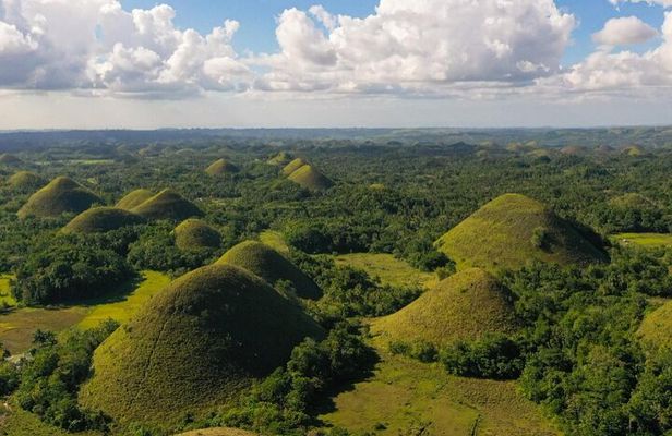Bohol Private Chocolate Hills Tour with Loboc River Buffet Lunch 