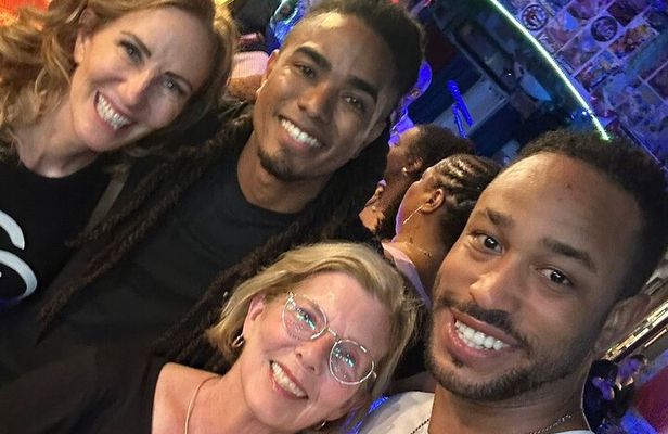 Best Night Out! - salsa lesson & dancing "in the wild" 